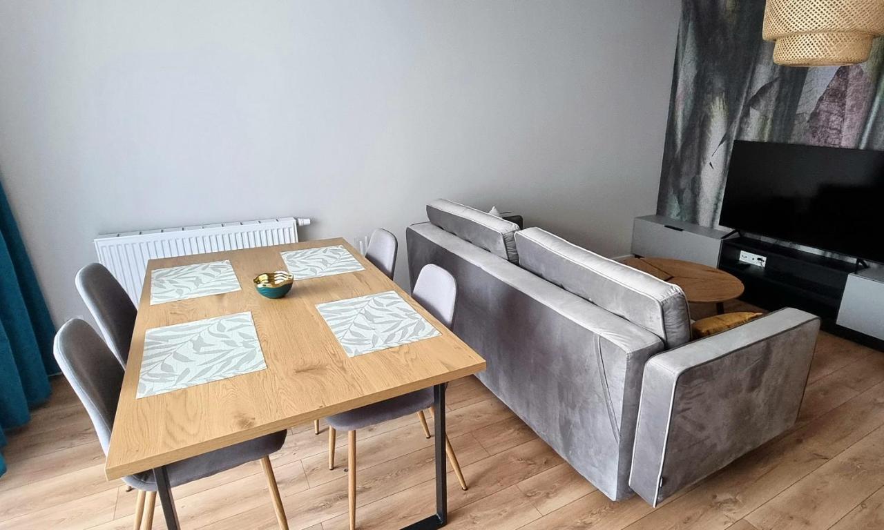 Apartament Z Klasa Appartamento Gliwice Esterno foto